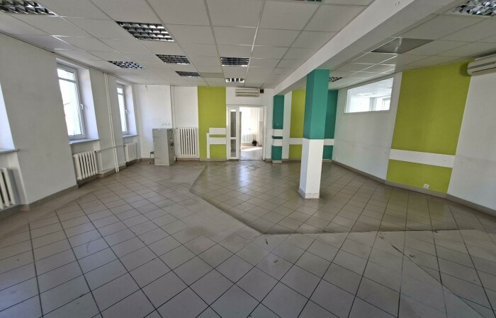 węgorzewski, Węgorzewo, Pionierów, Budynek usługowy w centrum Węgorzewa | po banku | duży potencjał inwestycyjny