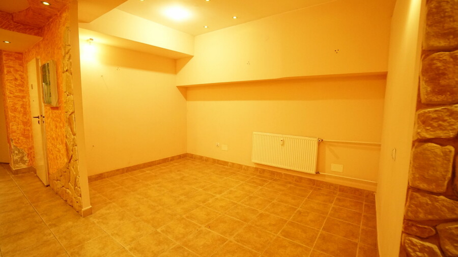 łomżyński, Łomża, Mazowiecka, Lokal usługowy w środku Osiedla Południe ul. Mazowiecka