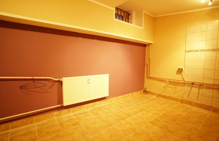 łomżyński, Łomża, Mazowiecka, Lokal usługowy w środku Osiedla Południe ul. Mazowiecka