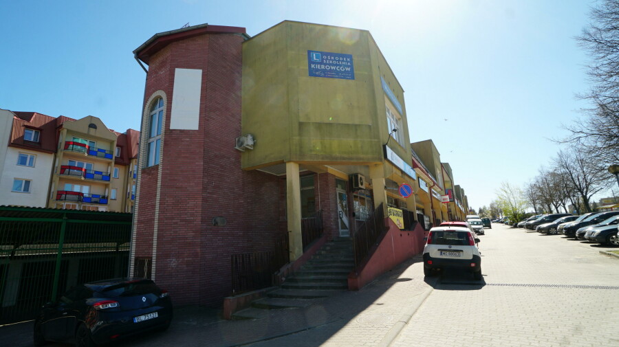 łomżyński, Łomża, Mazowiecka, Lokal usługowy w środku Osiedla Południe ul. Mazowiecka