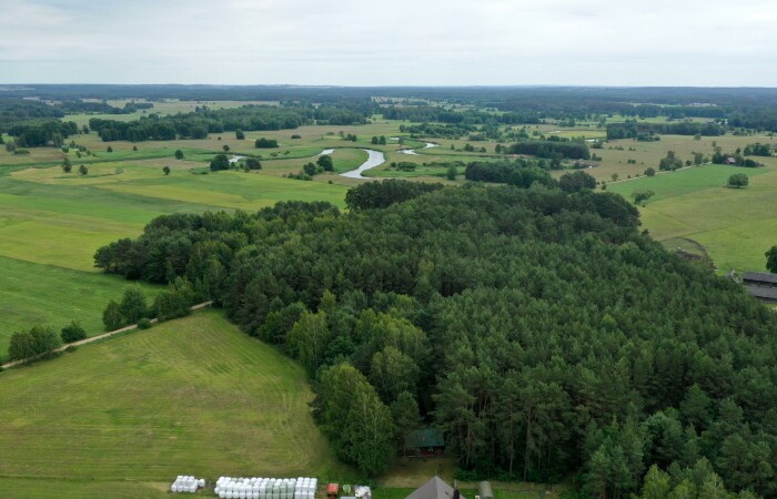 kolneński, Turośl, Cieciory, Domek ukryty w małym lesie, blisko rzeki, Cieciory gm. Turośl