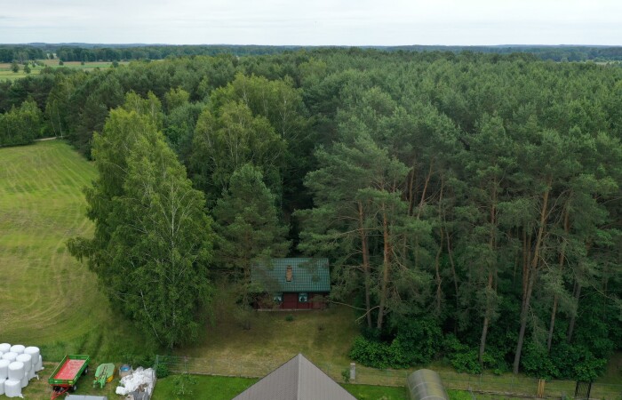 kolneński, Turośl, Cieciory, Domek ukryty w małym lesie, blisko rzeki, Cieciory gm. Turośl