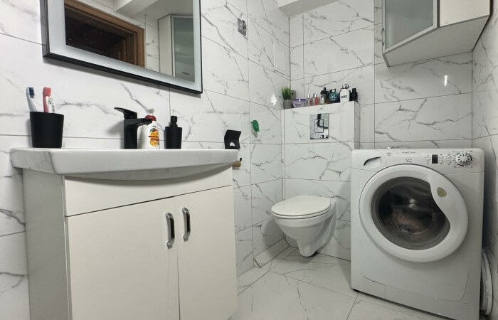 zambrowski, Zambrów, al. Wojska Polskiego, Mieszkanie z antresolą w Zambrowskiej kamienicy-41,65 m²
