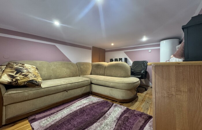zambrowski, Zambrów, al. Wojska Polskiego, Mieszkanie z antresolą w Zambrowskiej kamienicy-41,65 m²