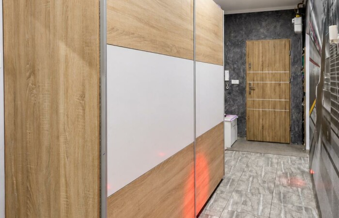 kętrzyński, Kętrzyn, Sikorskiego, Przestronne 3-pokojowe mieszkanie po kapitalnym remoncie – 80 m2